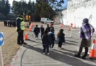 Un niño fue atropellado frente a una escuela y padres reclaman controles