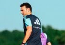Scaloni ya piensa en la formación para el debut