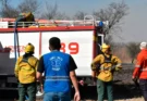 Operativo de emergencia por incendios en Circunvalación Oeste: asisten a vecinos y bomberos mientras monitorean rutas por el humo